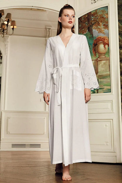 100% Turkish Cotton Woven Long-Sleeve Lace-Trimmed Robe for Women - Ecru