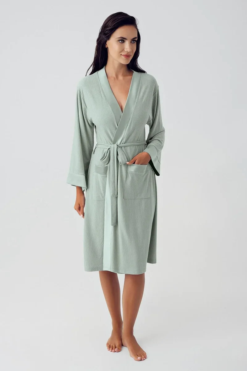Women's Green Long-Sleeve Flexible Viscose Short Robe