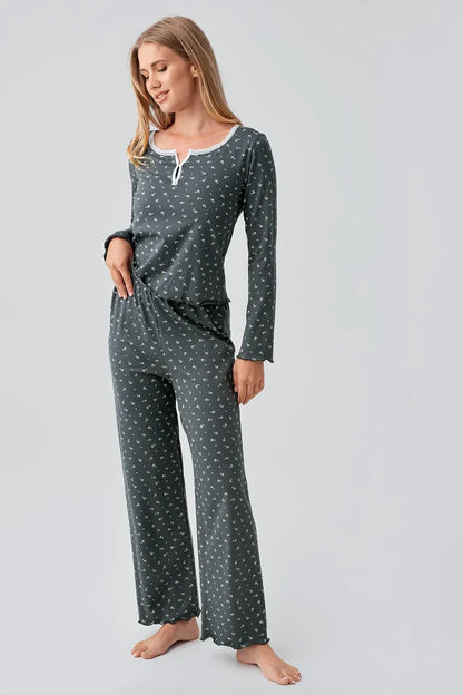 Women's Green Long-Sleeve Patterned Buttoned Flexible Cotton Pajama Set