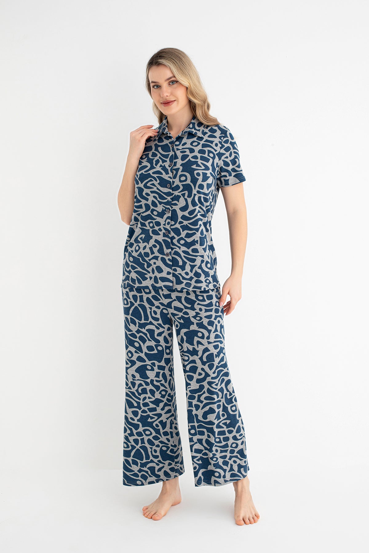 Women's 100% Cotton Short Sleeve Pajama Set - Blue & White Patterned Button-Up Sleepwear