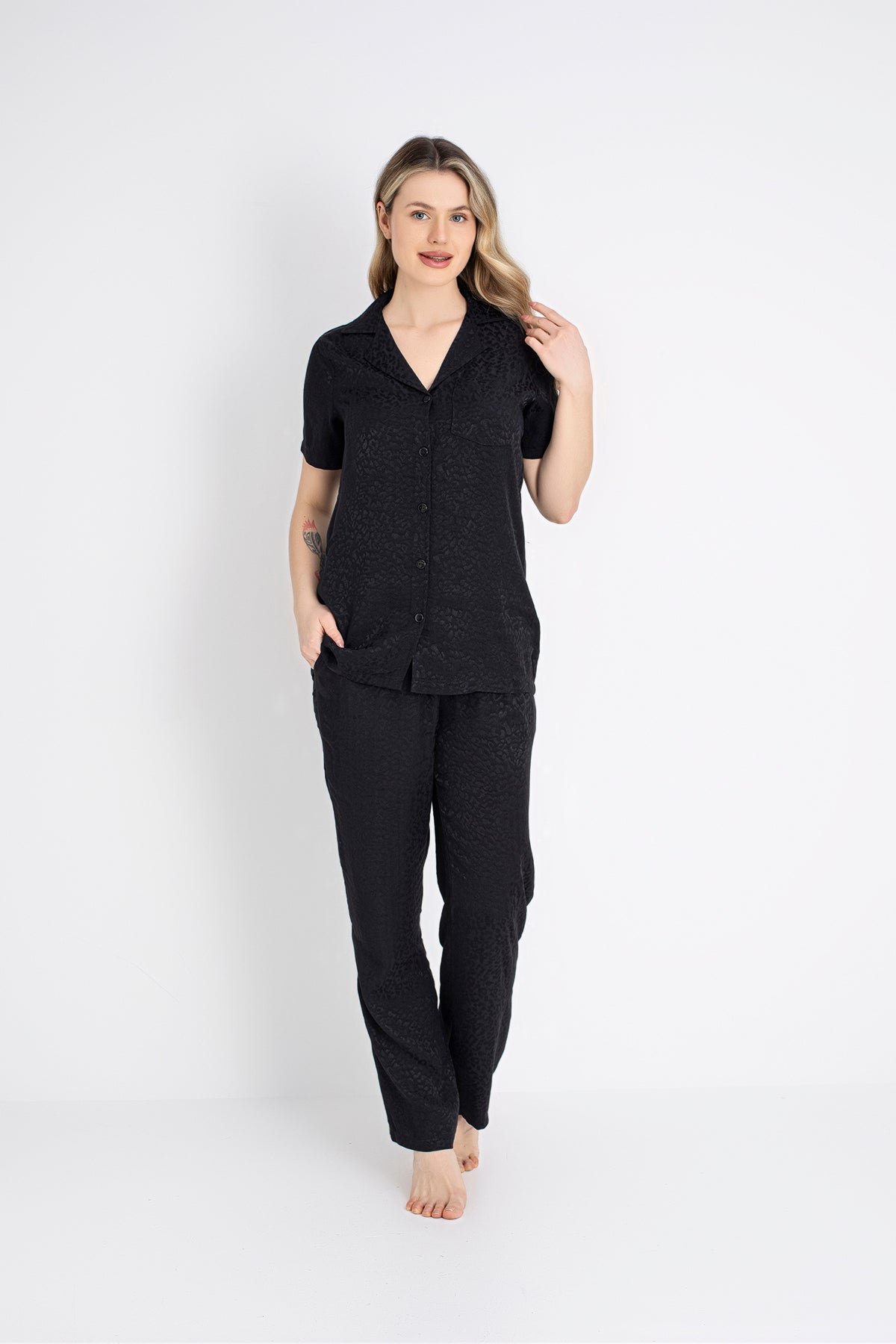 Women’s Short-Sleeve Button-Front Black Leopard Print Pajama Set – 100% Viscose